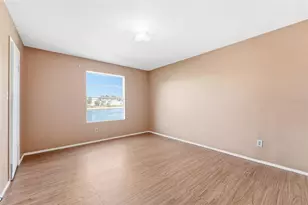 1400 Gandy Blvd N, Saint Petersburg, FL 33702 - Photo 9