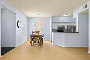 6017 Westgate Dr, Orlando, FL 32835 - Photo 9