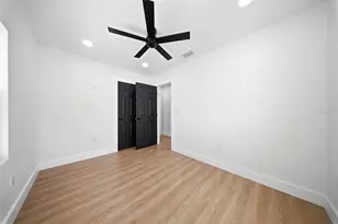 3726 53 Ave N, Saint Petersburg, FL 33714 - Photo 25