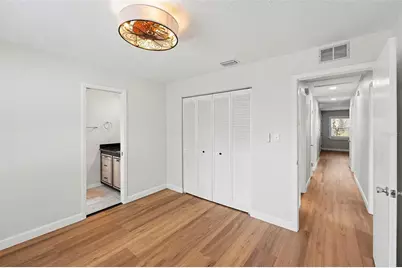 9605 N Edison Avenue, Tampa, FL 33612 - Photo 19