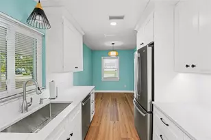 9605 N Edison Ave, Tampa, FL 33612 - Photo 7