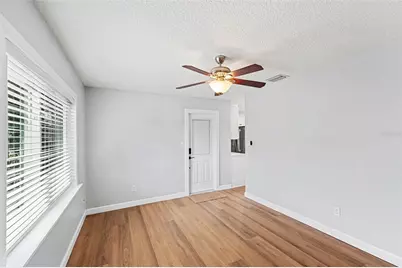 9605 N Edison Avenue, Tampa, FL 33612 - Photo 5