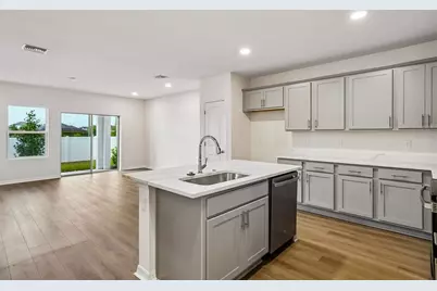 6860 Holcombe Down Drive, Zephyrhills, FL 33541 - Photo 13