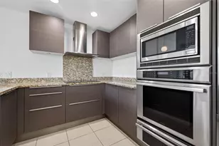 175 1st St S, Saint Petersburg, FL 33701 - Photo 7