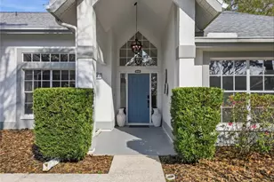 1908 River Crossing Dr, Valrico, FL 33596 - Photo 3