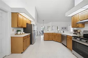 1908 River Crossing Dr, Valrico, FL 33596 - Photo 21