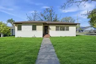 2812 N Munro St, Tampa, FL 33602 - Photo 1