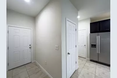 4812 White Sanderling Court, Tampa, FL 33619 - Photo 11
