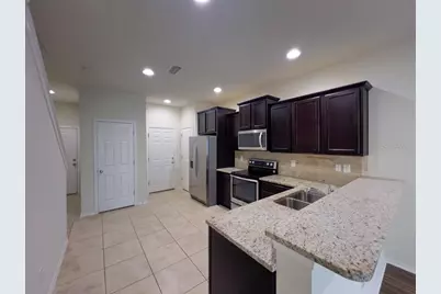 4812 White Sanderling Court, Tampa, FL 33619 - Photo 7