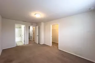 4812 White Sanderling Ct, Tampa, FL 33619 - Photo 17