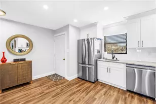 5920 80th St N, Saint Petersburg, FL 33709 - Photo 5