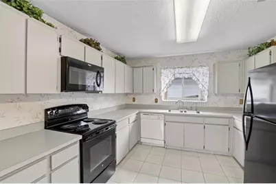 7041 Silvermill Drive, Tampa, FL 33635 - Photo 15