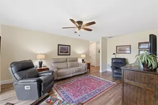 12721 Carte Dr, Tampa, FL 33618 - Photo 7