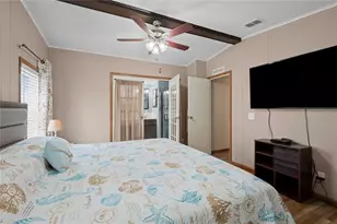 7039 Siesta St, Zephyrhills, FL 33541 - Photo 15