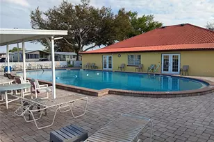 37536 Amigo Dr, Zephyrhills, FL 33541 - Photo 43