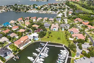 6300 Pasadena Point Blvd, Gulfport, FL 33707 - Photo 17
