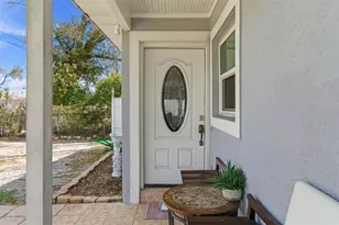 2706 W Powhatan Ave, Tampa, FL 33614 - Photo 51