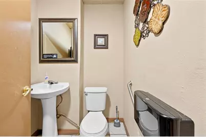 7390 Shoal Line Boulevard, Weeki Wachee, FL 34607 - Photo 19