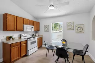 307 Plumtree Ave, Spring Hill, FL 34606 - Photo 9