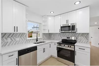 5347 30th Avenue N, Saint Petersburg, FL 33710 - Photo 5