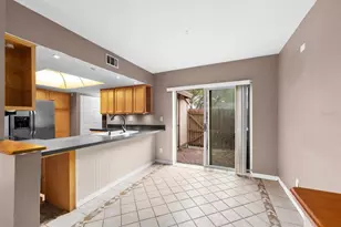 3204 Elk Ct, Brandon, FL 33511 - Photo 9