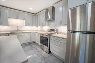 877 42nd Ave N, Saint Petersburg, FL 33703 - Photo 7