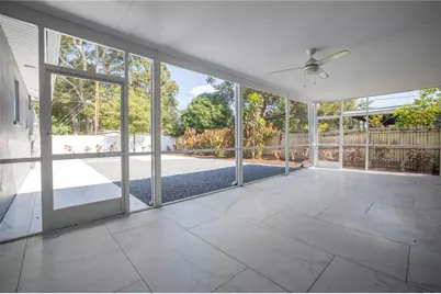 877 42nd Avenue N, Saint Petersburg, FL 33703 - Photo 21