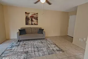 1044 82nd Terrace N, Saint Petersburg, FL 33702 - Photo 7