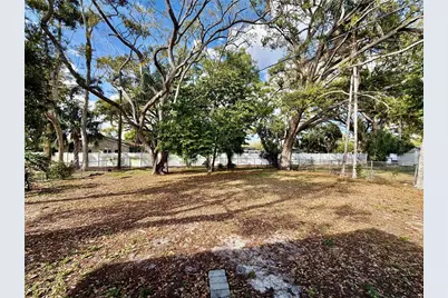 8023 Country Club Road N, Saint Petersburg, FL 33710 - Photo 25