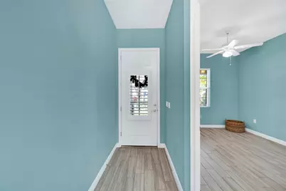 131 Pennsylvania Avenue, Palm Harbor, FL 34683 - Photo 9