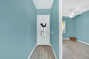 131 Pennsylvania Ave, Palm Harbor, FL 34683 - Photo 9