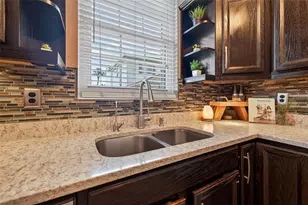 6400 46th Ave N, Kenneth City, FL 33709 - Photo 17