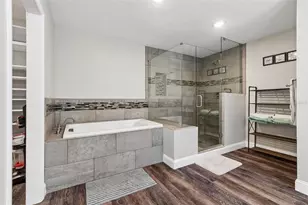 9901 Bay Dr, Gibsonton, FL 33534 - Photo 19