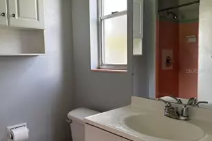 1724 W Eldred Dr, Tampa, FL 33603 - Photo 15