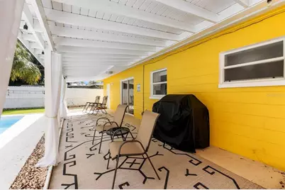 8215 Quail Road, Seminole, FL 33777 - Photo 17