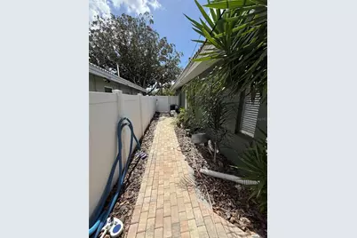 2058 Nursery Road, Clearwater, FL 33764 - Photo 17