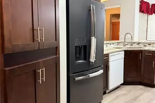 3820 Cypress Meadows Rd, Tampa, FL 33624 - Photo 7