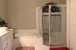 3820 Cypress Meadows Rd, Tampa, FL 33624 - Photo 9