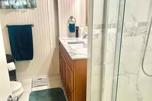 2000 E Bay Dr, Largo, FL 33771 - Photo 7