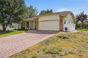 2658 Royal Ridge Dr, Spring Hill, FL 34606 - Photo 29