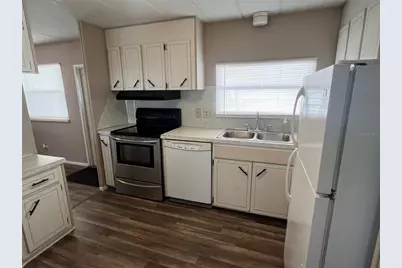 66 Thatch Palm Street W, Largo, FL 33770 - Photo 5