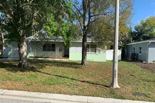 362 Foster Ln, Belleair, FL 33756 - Photo 1