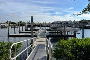 4303 Spinnaker Cove Ln, Tampa, FL 33615 - Photo 7