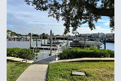 4303 Spinnaker Cove Lane, Tampa, FL 33615 - Photo 3