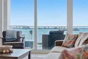 1020 Sunset Point Rd, Clearwater, FL 33755 - Photo 5