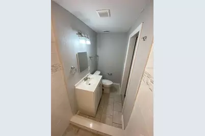 2525 Imlay Court S, Saint Petersburg, FL 33705 - Photo 7