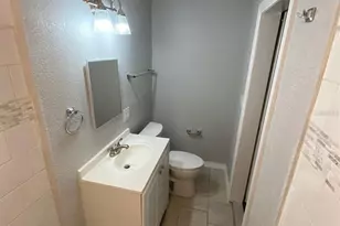 2525 Imlay Ct S, Saint Petersburg, FL 33705 - Photo 7