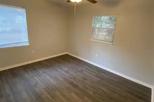 2525 Imlay Ct S, Saint Petersburg, FL 33705 - Photo 9