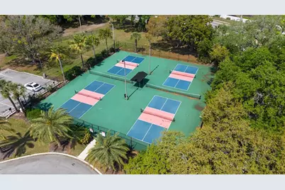 9810 Compass Point Way, Tampa, FL 33615 - Photo 77