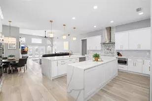 9810 Compass Point Way, Tampa, FL 33615 - Photo 11